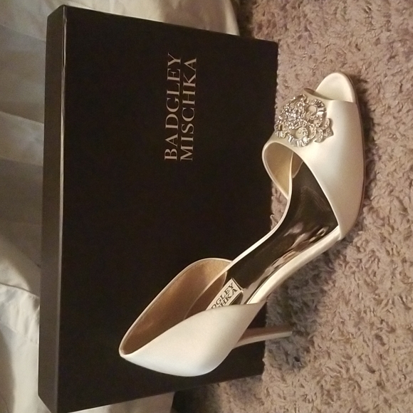 Badgley Mischka Shoes - Badgley Mischka Salsa Ivory Satin D'orsay Pumps